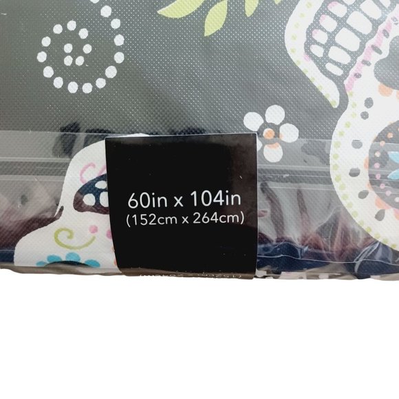 New Day of the Dead Vinyl Tablecloth 60in x 104in Oval Mexican Skulls Easy Care - Picture 4 of 6